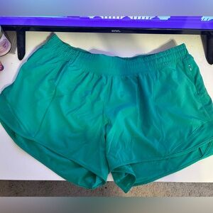Lululemon Hotty Hot 4” Low Rise Lined Shorts